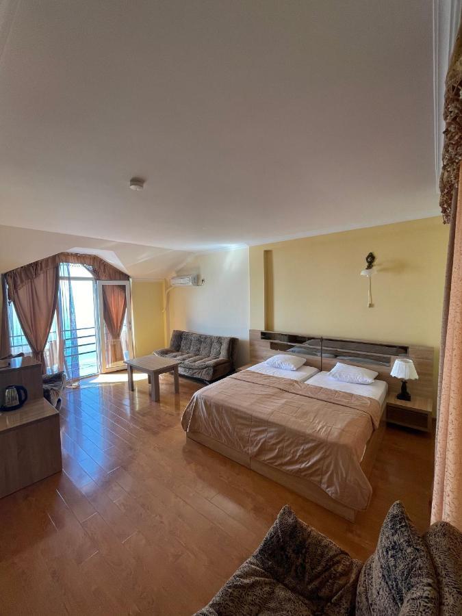 Hotel Lazuri In Kvariati Dış mekan fotoğraf