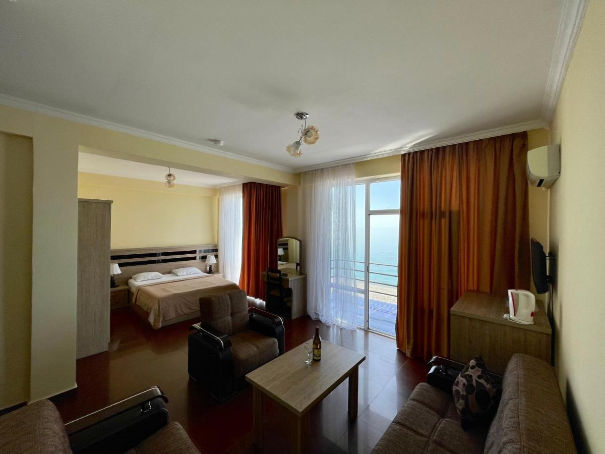 Hotel Lazuri In Kvariati Dış mekan fotoğraf