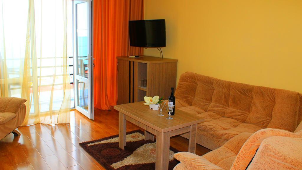 Hotel Lazuri In Kvariati Dış mekan fotoğraf