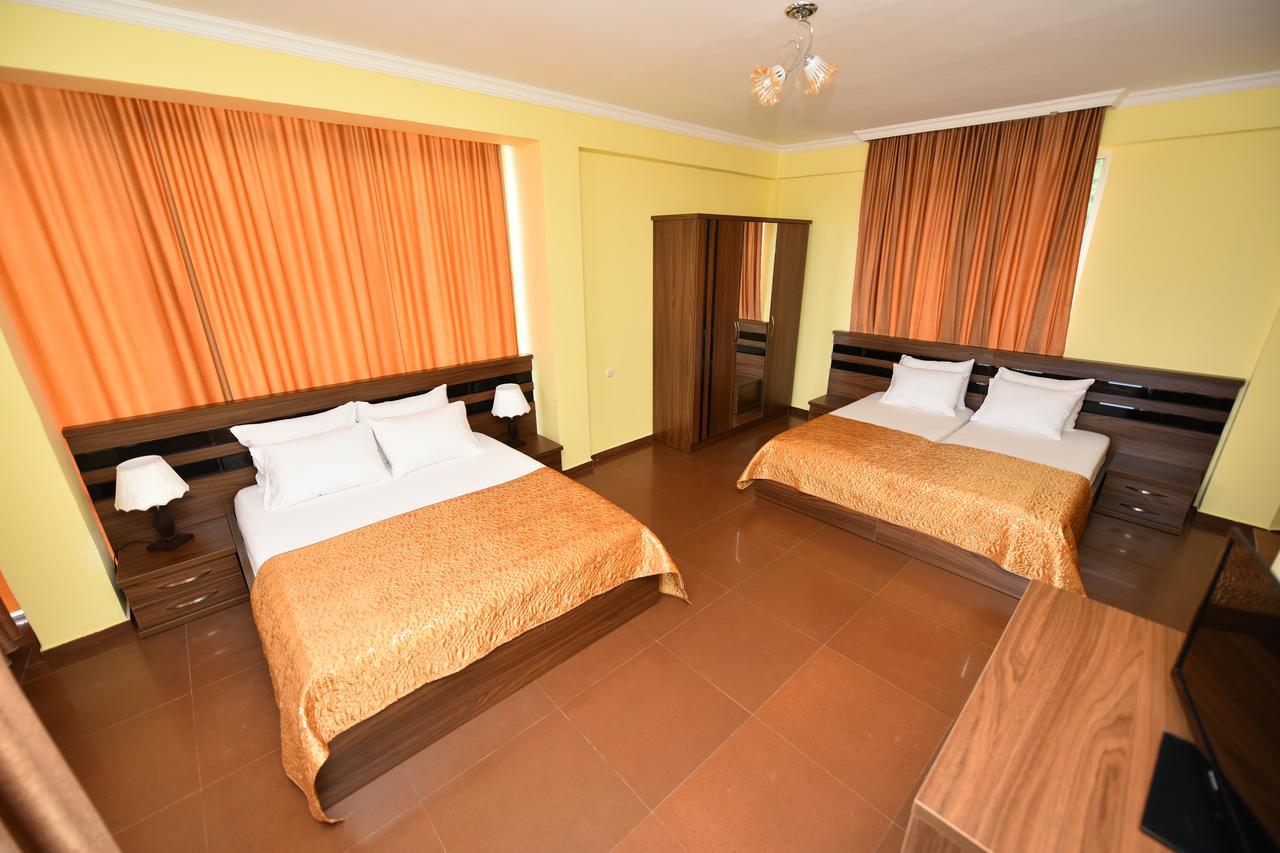Hotel Lazuri In Kvariati Dış mekan fotoğraf