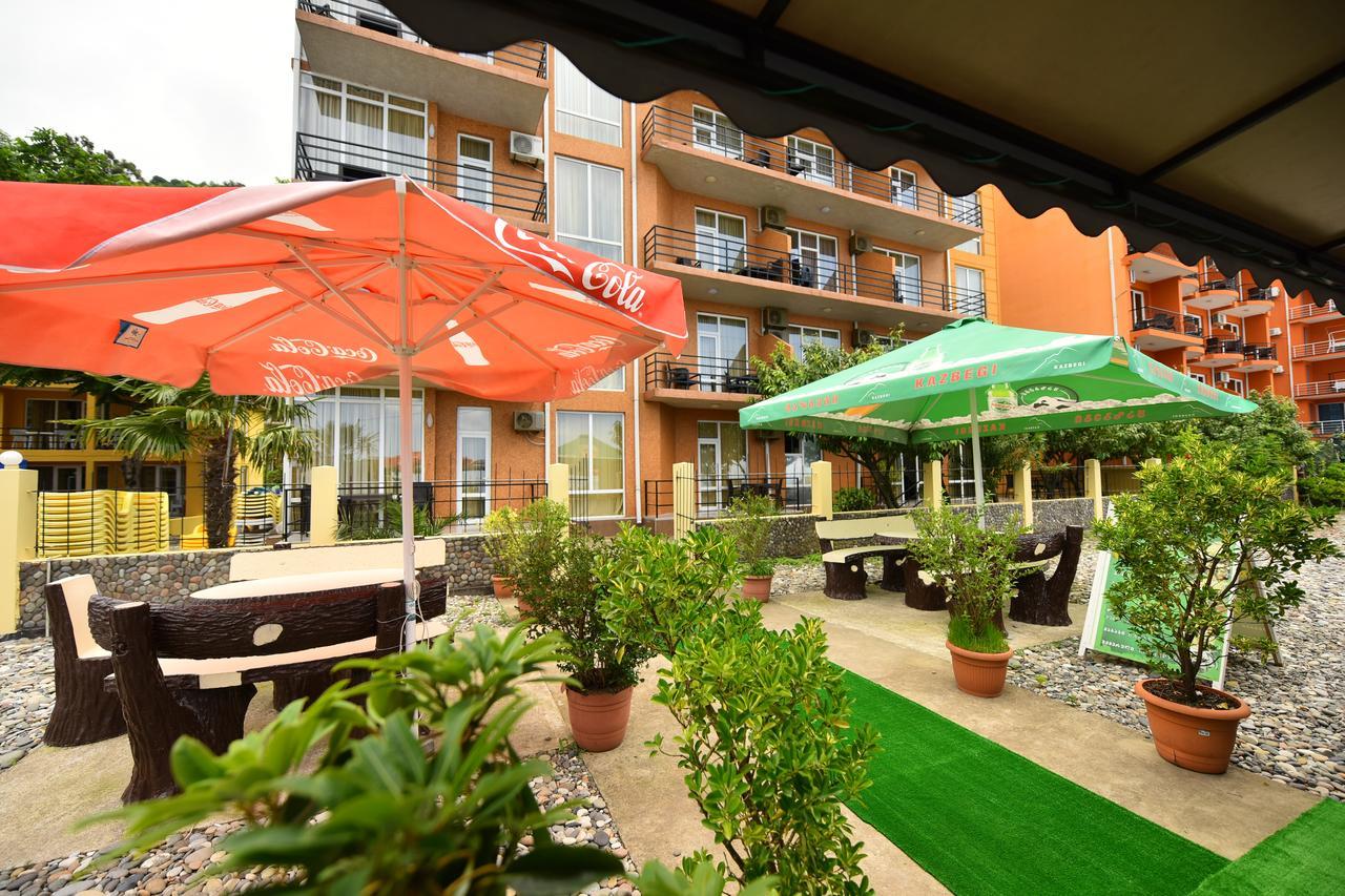 Hotel Lazuri In Kvariati Dış mekan fotoğraf